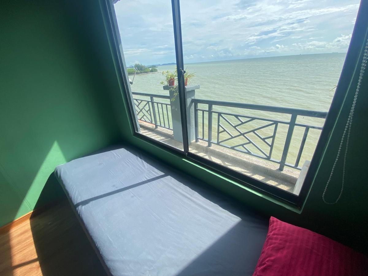 D' Sea View Apartment Port Dickson Esterno foto
